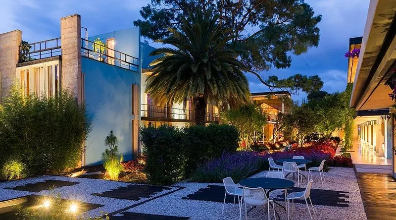 HOTEL BO